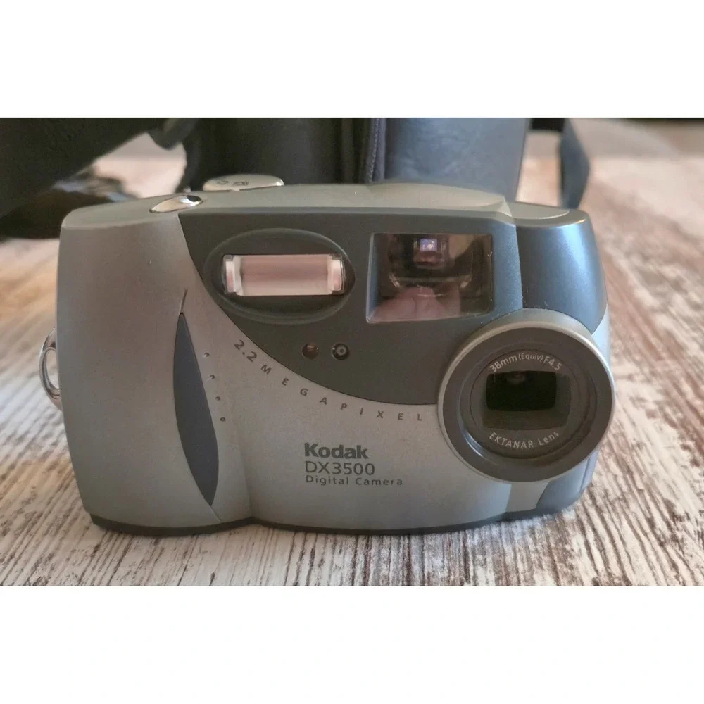 Kodak EasyShare DX3500 Vintage Digital Camera Silver Bundle Case Cable Y2K